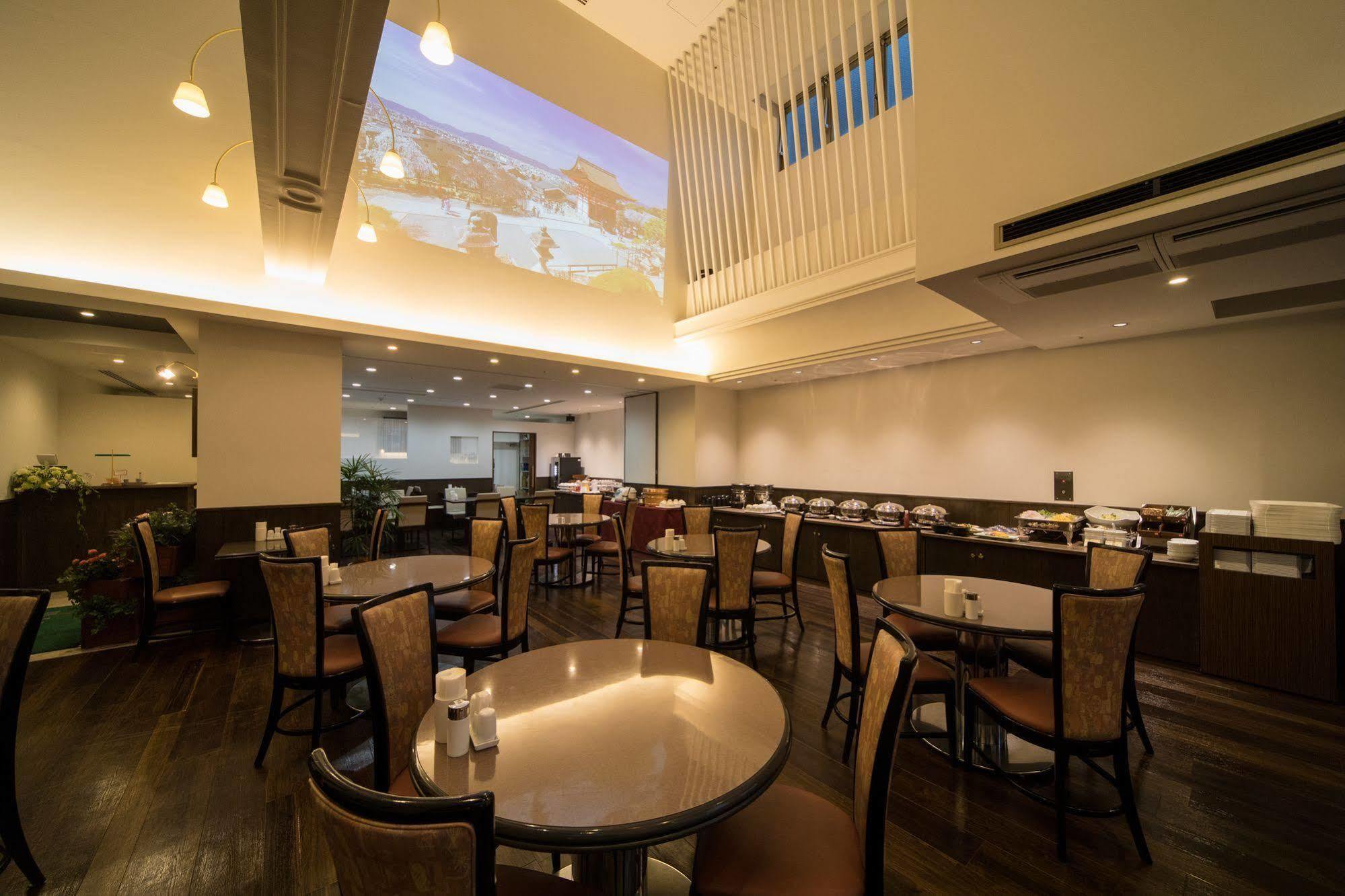Hotel Claiton Esaka Suita Extérieur photo